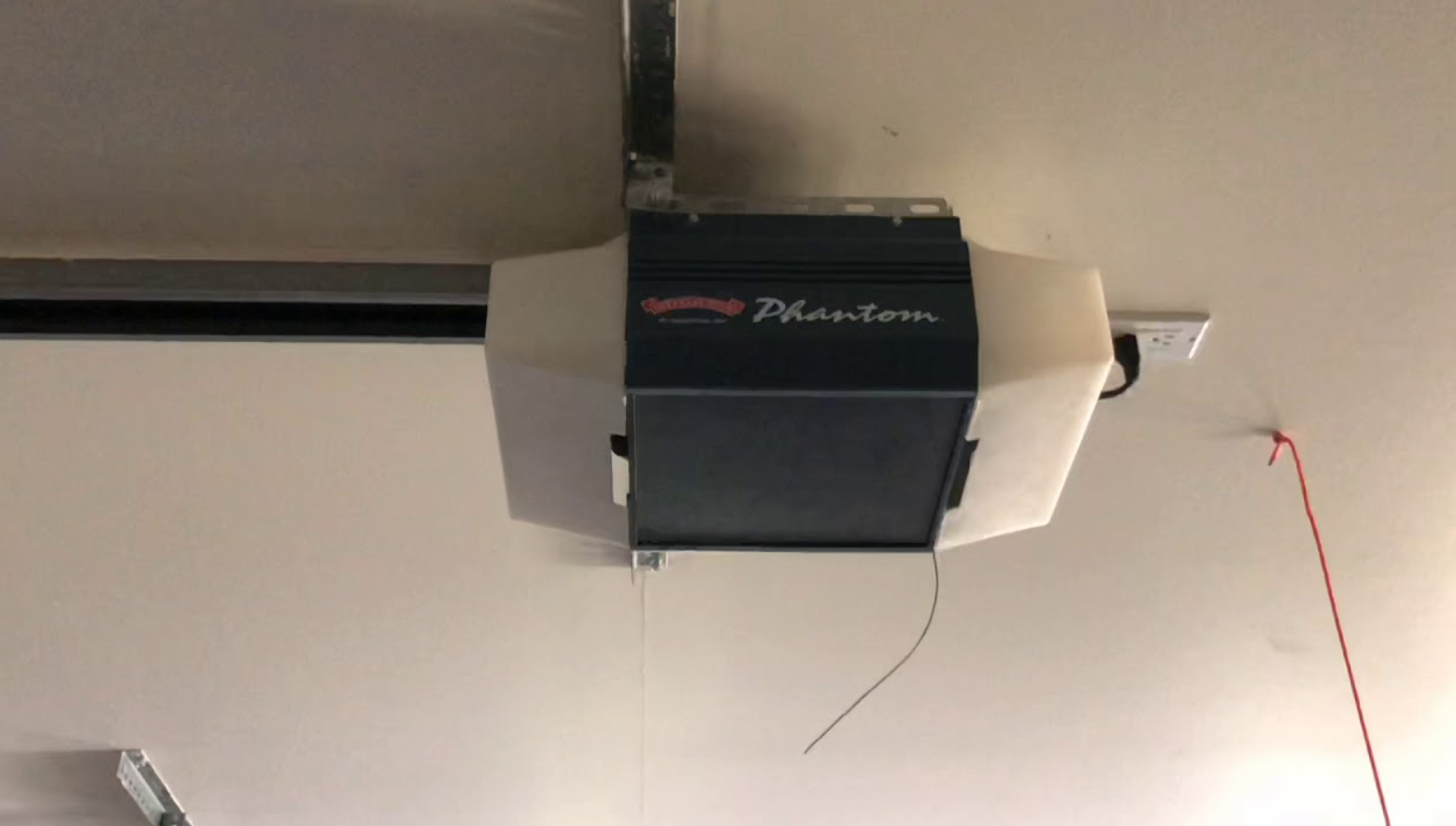 garage door opener photo.
